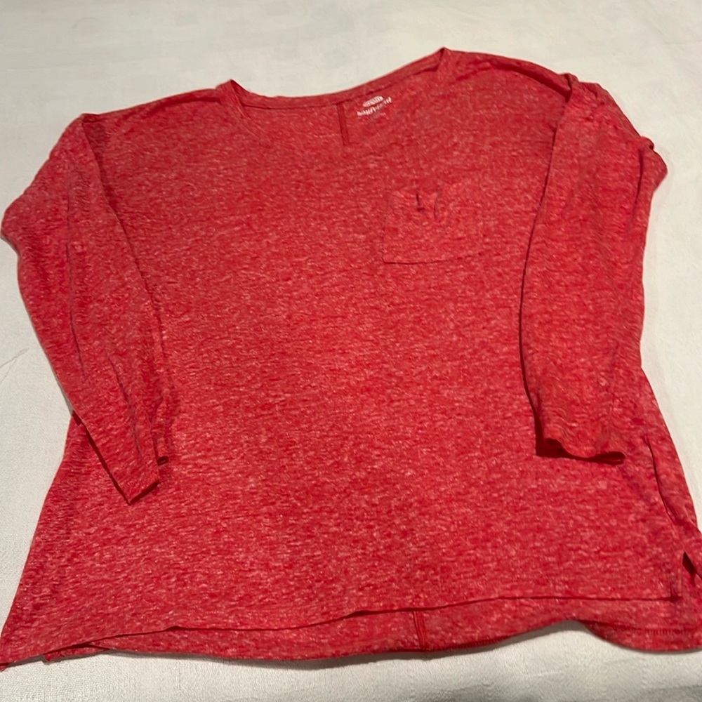 Old navy coral colored top